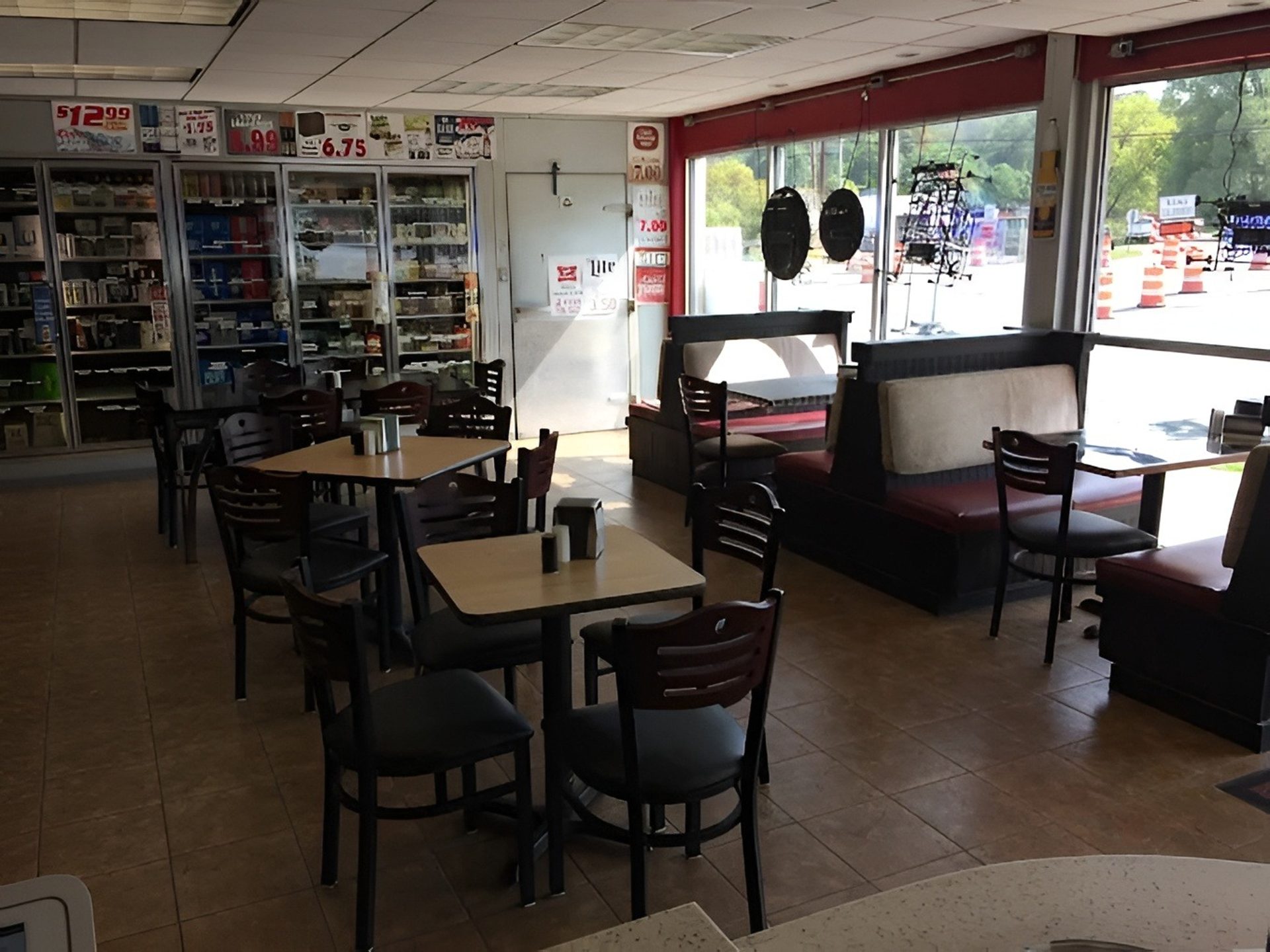 A Relaxed Pub Setting With Local Charm